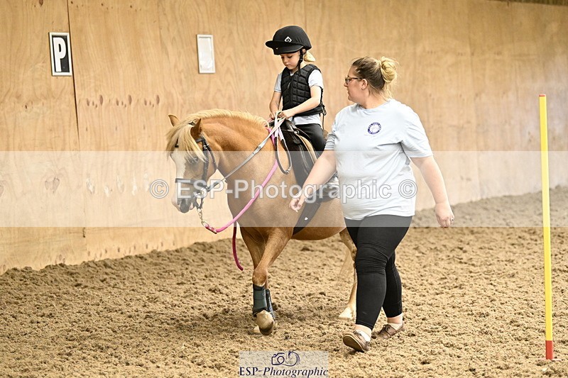 240728B-142428-00528 - Theo and Gemma's Groups Indoor