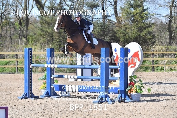 BPP_1851 - CLASS 19 SUN Senior Foxhunter/ 1.20m Open