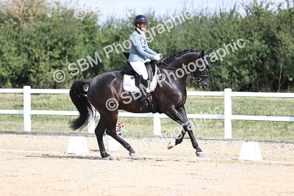 SBM_016079 - Class 14 - Novice 23 - 10.29-11.32