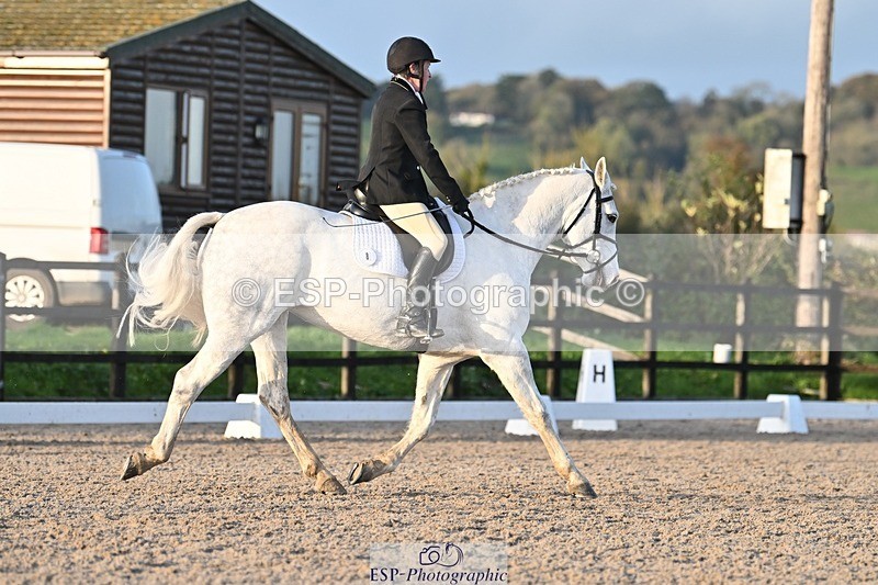 231105-154209-03105 - Cls 4 Novice 24 15.24 to 16.35 break