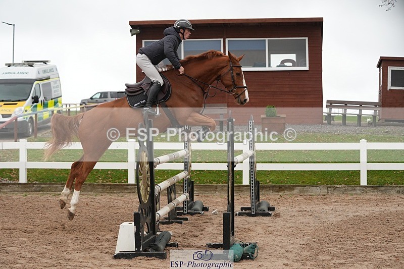 251109-111023-03492 - Cls 20 Newcomers and 1.10m Open