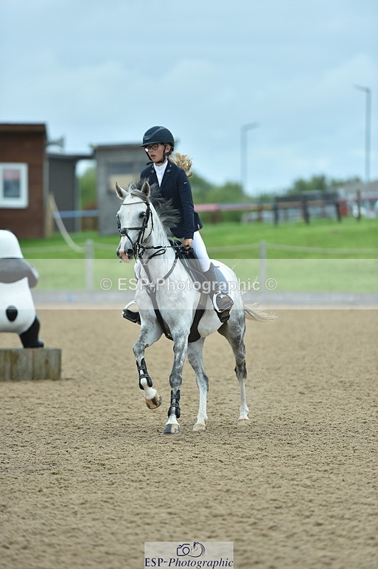 230819A-120322-00438 - Cls 37+38 Springboard +Summer/Winter 128cm + 138cm