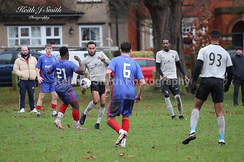 9KJS2752 - Pitch 1. AFC Spinney vs FC TEQ. 2025-12-07 Abington Park.