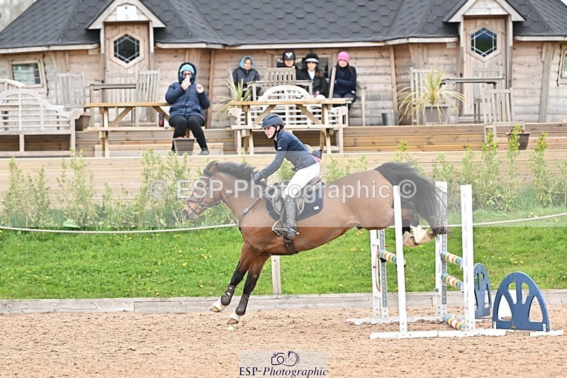 250414-112701-00528 - 90cm Round 1