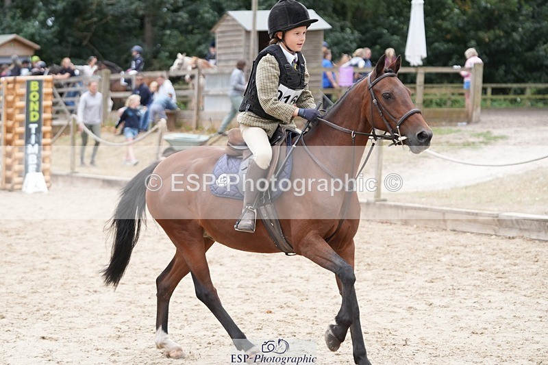 250820A-112719-04270 - Round 2, 10.45 to 11.45 Break