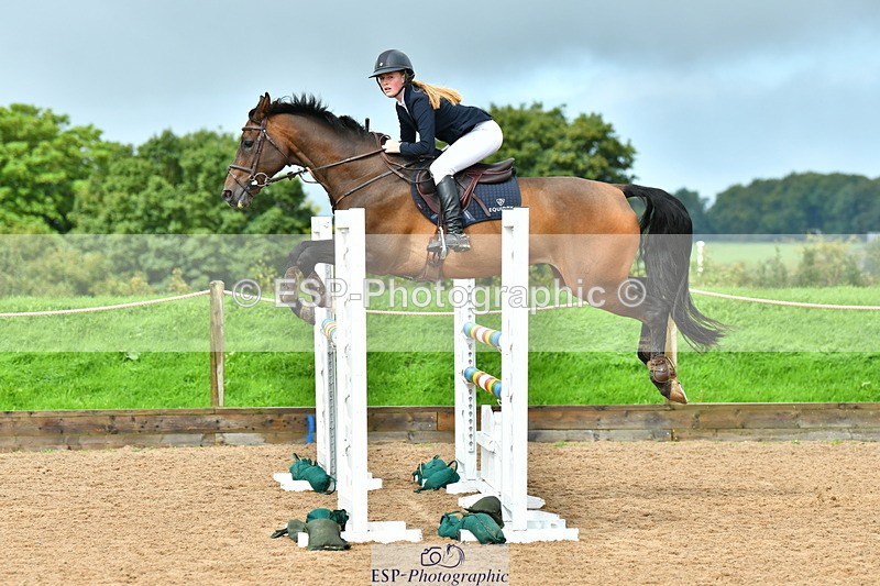 230805A-110643-00271 - Cls 2 Snr Newcomers & 1.10m Open