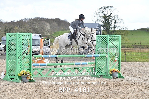 BPP_4181 - CLASS 6 FRI Senior Newcomers/ 1.10m Open