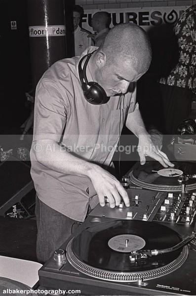 09 plus-one - Counter Culture @ Contact Futuresonic 10.06.00