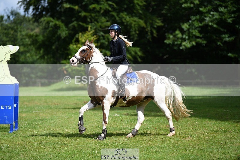 240711-105555-26005 - Cls 127 British Novice and 90cm Open