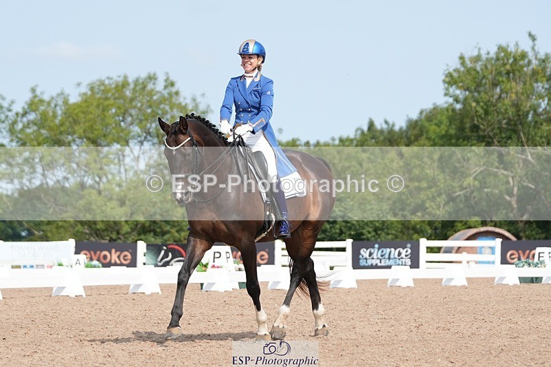 250815-111223-00770 - 012-Natasha.Collings-CostelloDovevale.Tender.Dove