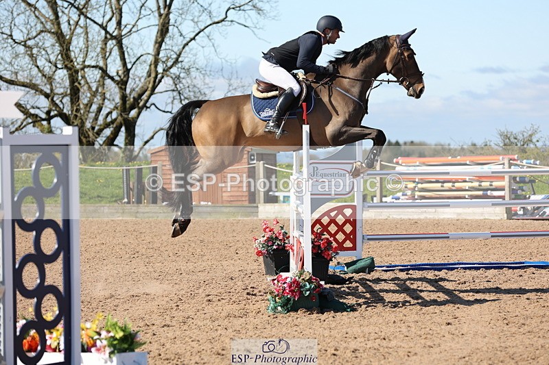 240419A-101607-05927 - Cls 2, 2 Star Small Tour 1.30m