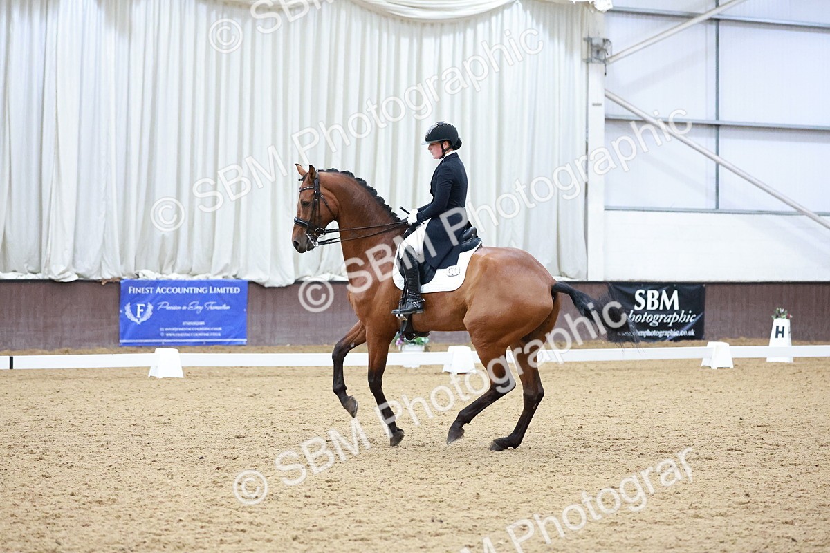 SBM_021063 - Class 13 - FEI INT I - 16.26-17.14