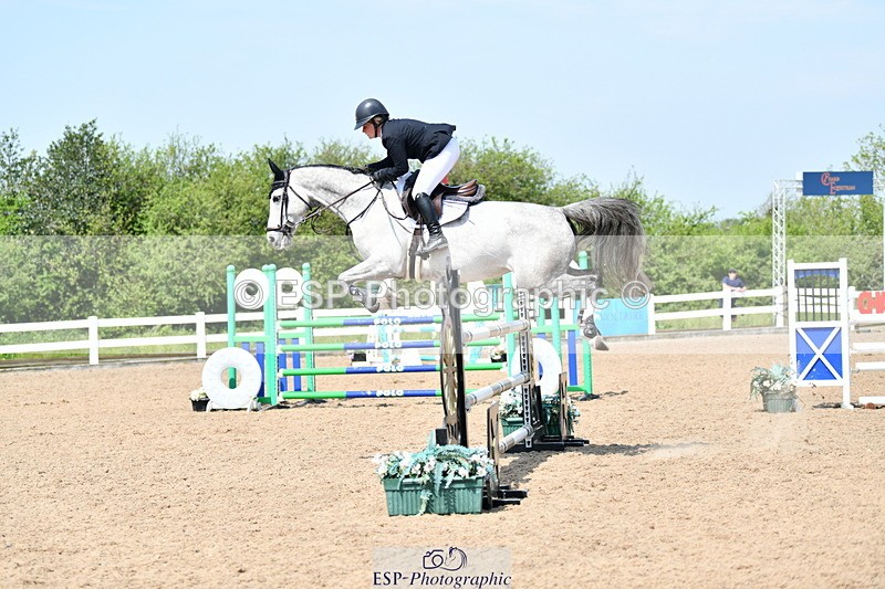 240512A-121503-18038 - Cls 40 Discovery Second Round Jump Off and Pres