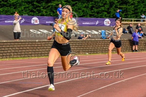 Sen25SUN-914967 - Track Female