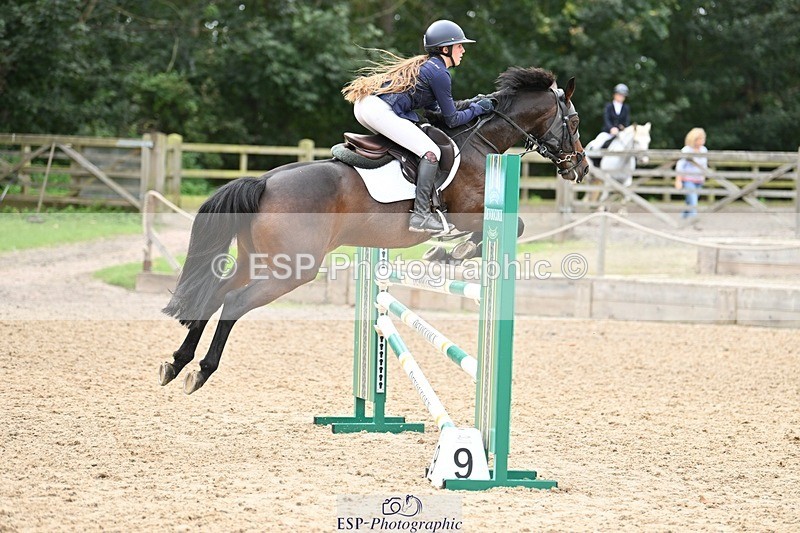 230930-122806-00483 - Cls 5 Pony Foxhunter & 1.10m Open
