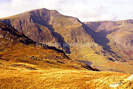 Y Garn Z84-1-2 - Sceniks.com - Snowdonia landscape photographs by Dave O'Shea