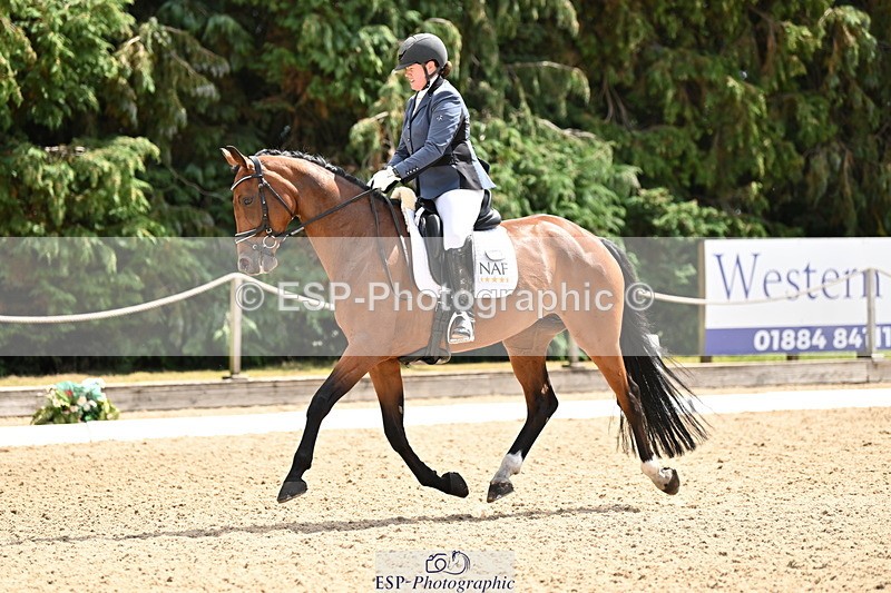 250808A-154546-01563 - 110-Alice.OppenheimerHeadmore.Forever.Ruby