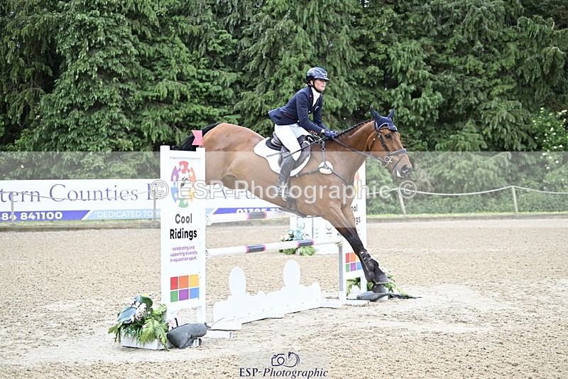 250525A-100028-15203 - A-001-Jemima.Howden-HEADS.UP