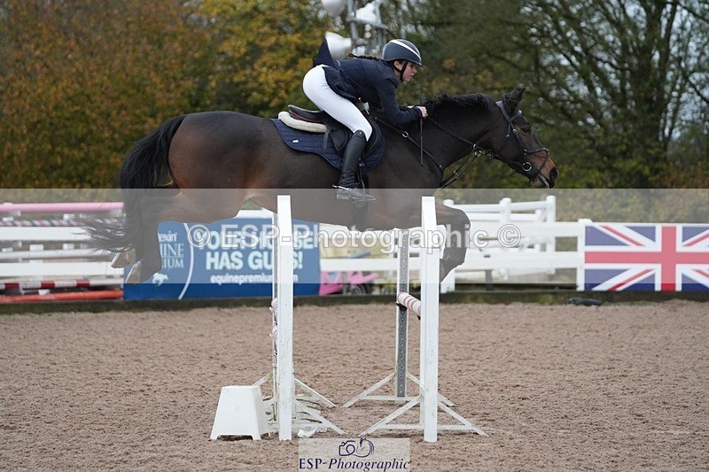 251109-085711-03121 - Cls 15 British Novice and 90cm Open