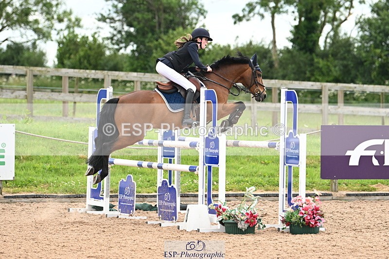 240630A-134006-13801 - Cls 25 HOYS 138cm Qualifier