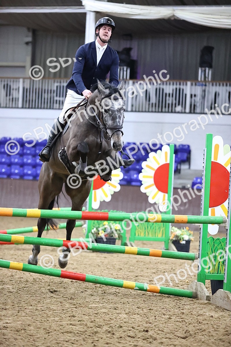 SBM_2371 - Class 8 - Nupafeed Supplements Senior Discovery/ 1m Open