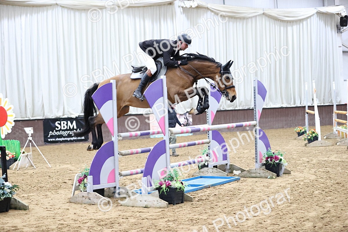 SBM_006074 - Class 16 - Senior Newcomers - 1.10m Open