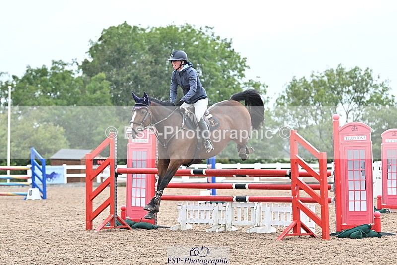 240925A-122202-00472 - Cls 3 Snr 1.05m Open