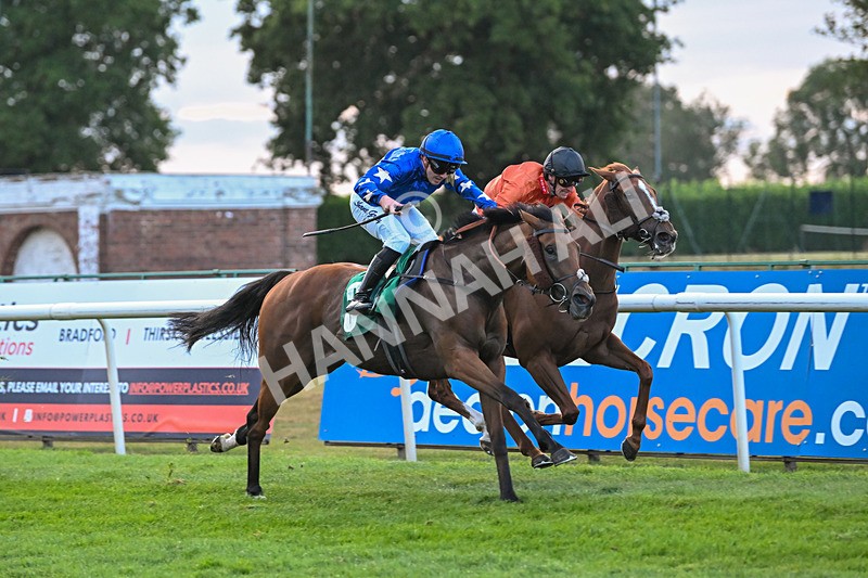 150825-Race 5-Jez Bomb-2985 - Race 5