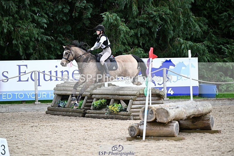 241117-140306-04396 - Cls 3 90-95cm 14.00 to 15.00