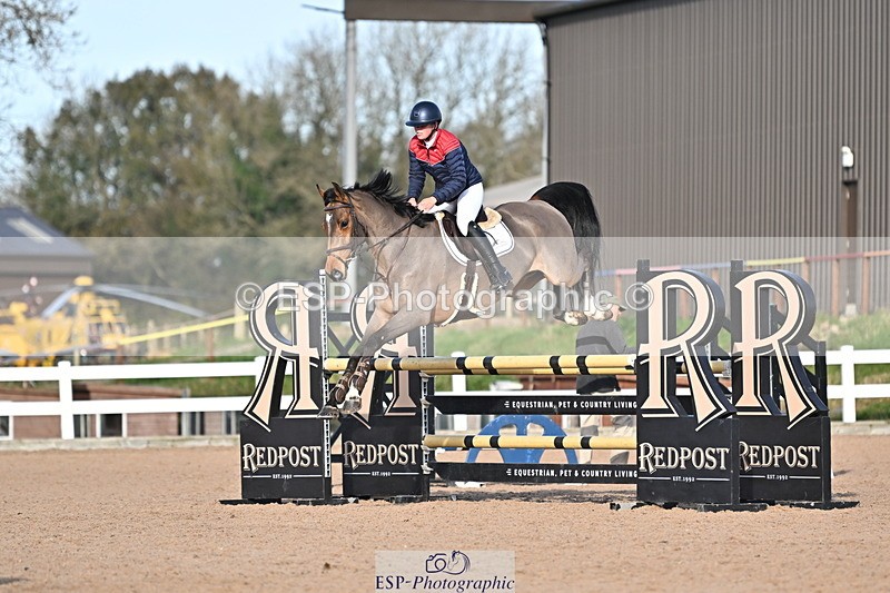 241113A-132641-00710 - Cls 04A&B Snr Newc & 1.10m Open