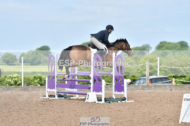 240609A-111501-04463 - Cls 17 Snr 1.05m Open