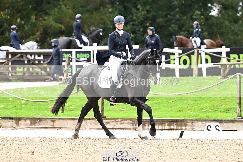 251023A-122402-02226 - B-144-Annabel.Carthy