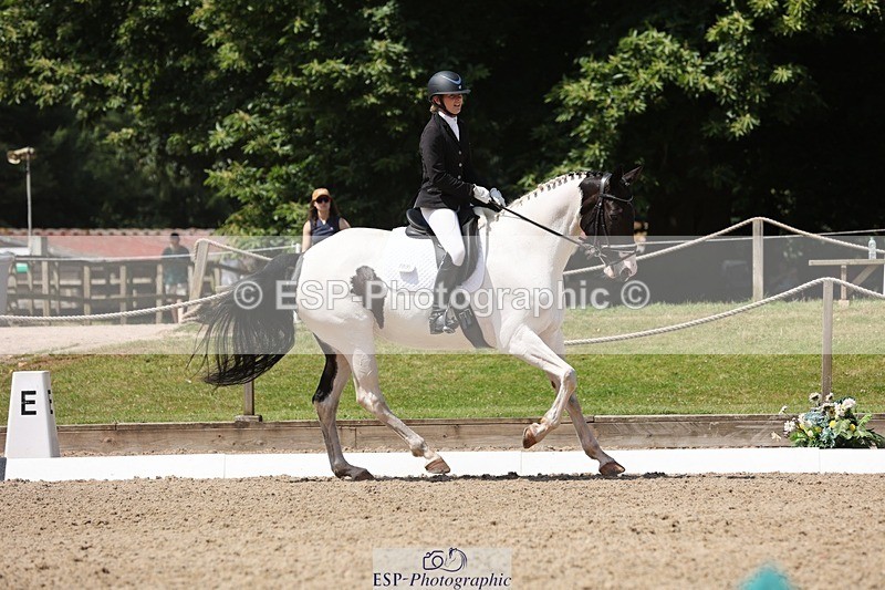 240719-121257-01611 - 123-Michelle_Wallis-Alvescot_Winning_Mood