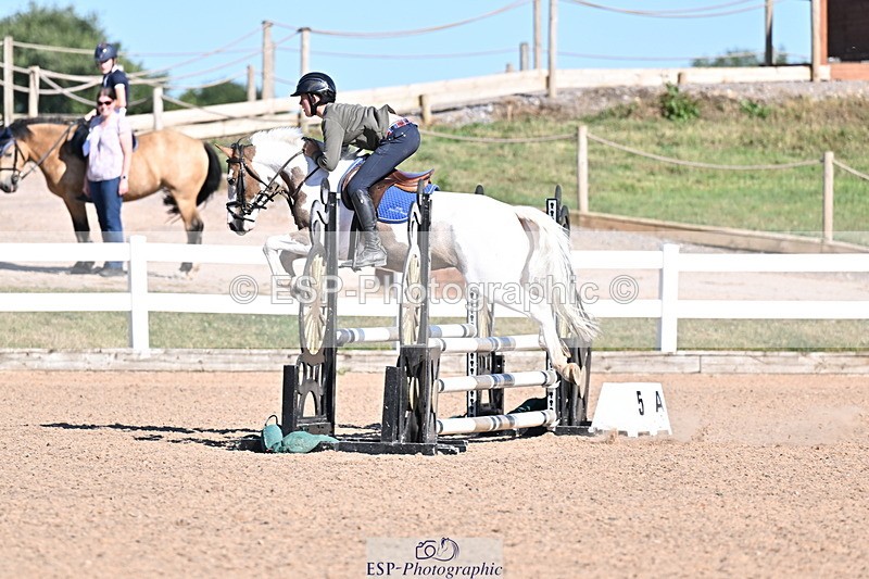 250708A-173901-00299 - 80cm Classes