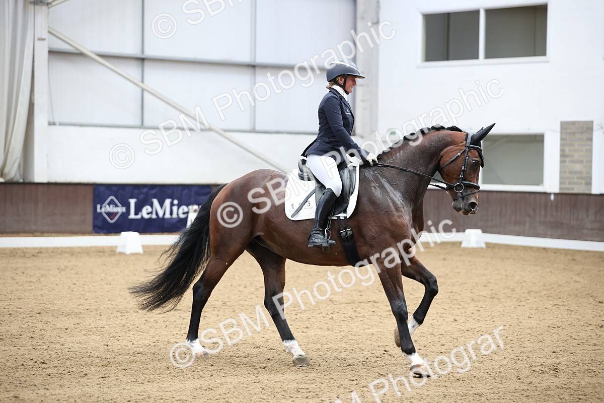 SBM_004004 - Class 8 - Advanced Medium 6 Silver