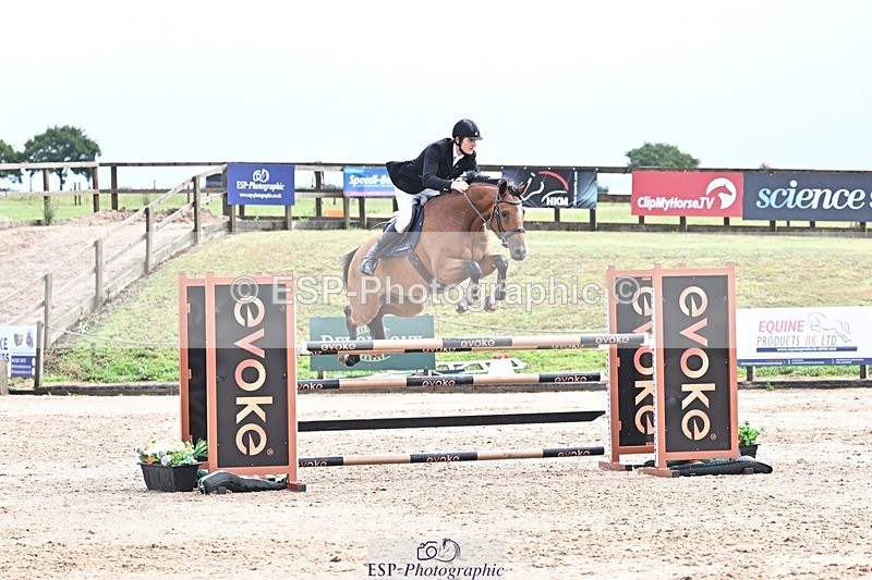 250731-103219-00387 - Cls 02 Snr Fox 1st Rnd