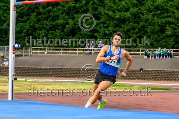 Sen25SUN-915554 - Field Male