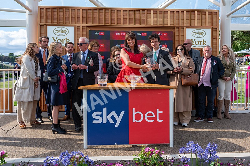 120626-Race 5-Antipodes-1119 - Race 5 16.10pm Sky Bet The World's Gone Football Handicap