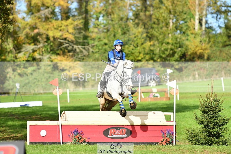 251025A-143717-21245 - G-517-Hannah.Underhill