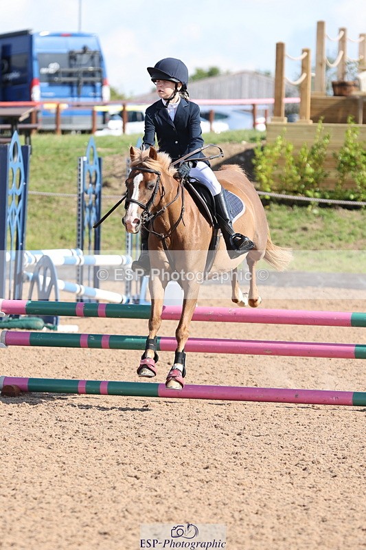 240714A-092453-01550 - Cls 1&2 128cm 10yrs & 70cm Open