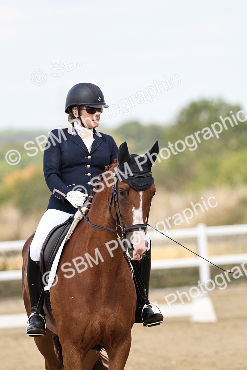 SBM_018245 - Class 16 - Novice 5 - 11.12-12.01