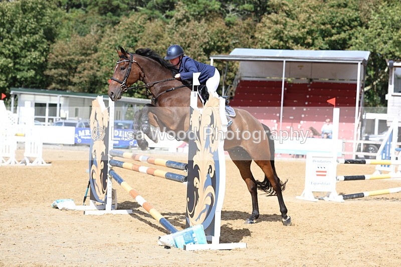 3E7A9769 - Class 10: Senior 95cm open