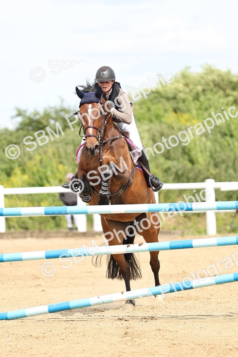 SBM_001227 - Class 5 - Senior Foxhunter - 1.20m