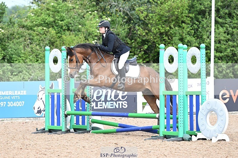 260523-100425-00201 - Cls 13 Clear Round 50cm