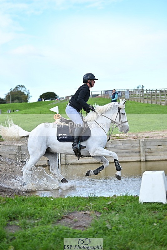 240912A-171344-02696 - Cls 7 Snr 90cm Open Speed Derby