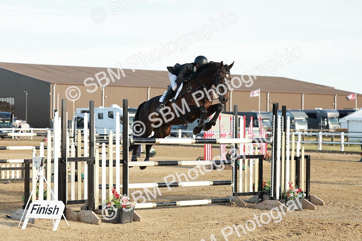 SBM_008950 - Class 6 - National 1.30m 1.40m Open Handicap