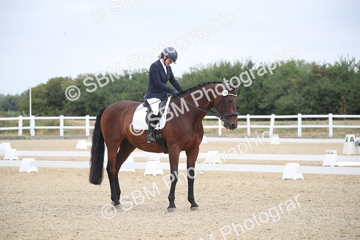 SBM_005875 - Novice 5 - 8.30.10.39