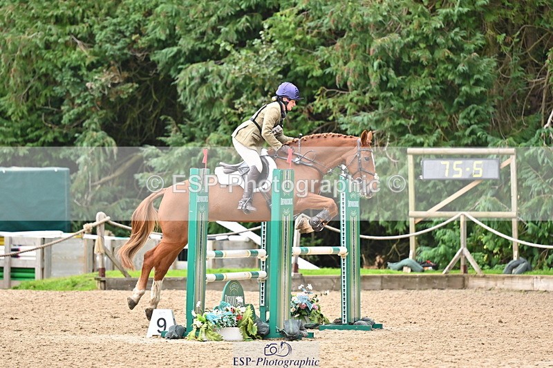 251026A-143441-25174 - G-579-Amy.Newton