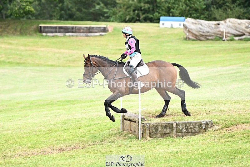 240825X-180937-38152 - 80cm XC 17.30 to End