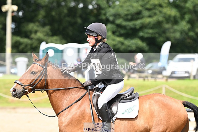 240824X-124907-25635 - 70cm Jump Off